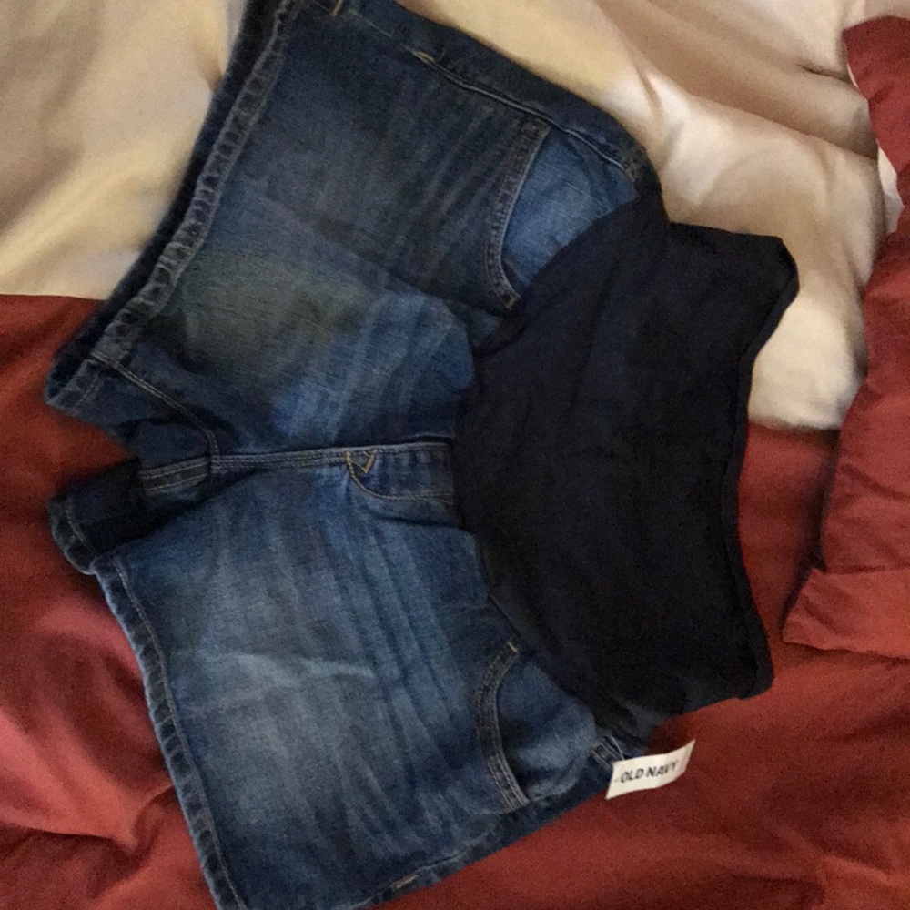 Maternity shorts